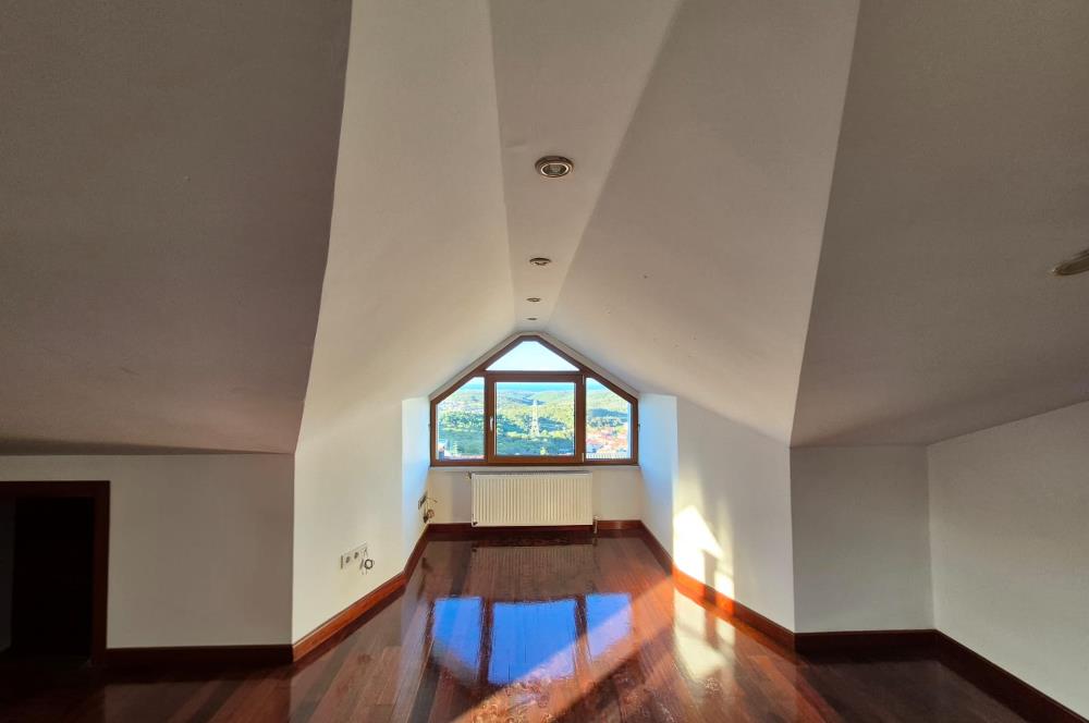 Doğa ve Deniz Manzaralı İkiz Villa