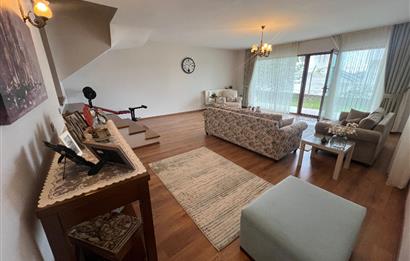 C21 BAL'DAN ÖZ MUTLU SİTESİNDE 4+2 BAHÇELİ SATILIK VİLLA