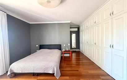 SERTAÇ MAZI'DAN İSTANBUL İSTANBULDA GÖL MANZARALI 5+1 VİLLA