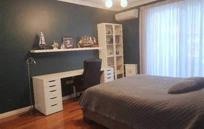 SERTAÇ MAZI'DAN İSTANBUL İSTANBULDA GÖL MANZARALI 5+1 VİLLA