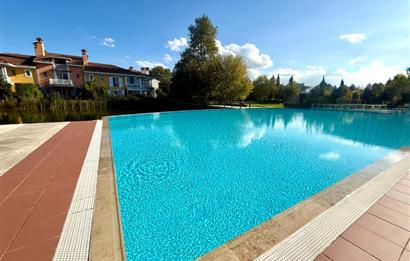 SERTAÇ MAZI'DAN İSTANBUL İSTANBULDA GÖL MANZARALI 5+1 VİLLA