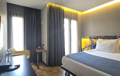 ŞİŞLİ'DE 20 ODALI RUHSATLI KİRALIK BUTİK OTEL 