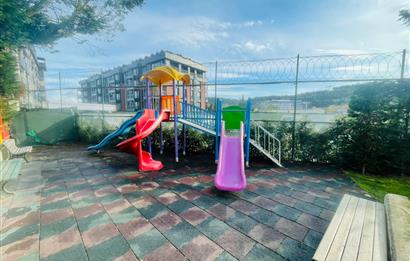 CENTURY 21'DEN MESA KEMERBURGAZ EVLERİ SATILIK 4+1 ARA KAT DAİRE