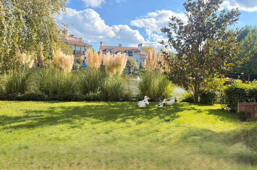 SERTAÇ MAZI'DAN İSTANBUL İSTANBULDA GÖL MANZARALI 5+1 VİLLA