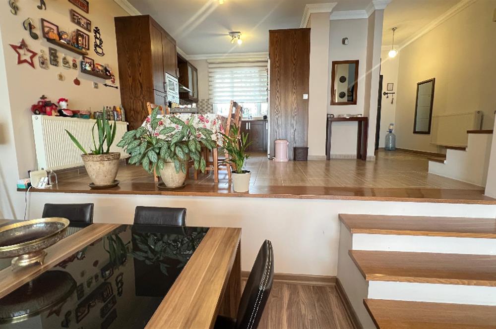 C21 BAL'DAN ÖZ MUTLU SİTESİNDE 4+2 BAHÇELİ SATILIK VİLLA