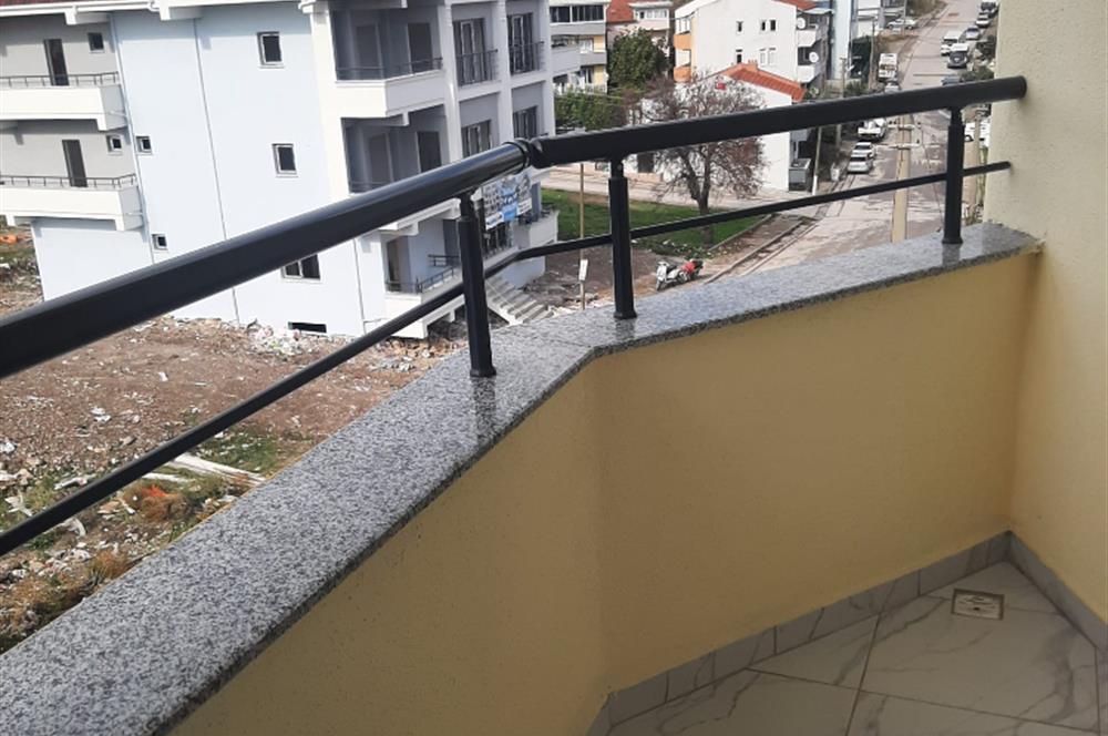 CENTURY 21 BAL GAYRİMENKUL'DEN NET 75 BRUT 85 M2 FERAH ÇİFT BALKONLU GENİŞ  SIFIRA YAKIN EŞYALI  2+1