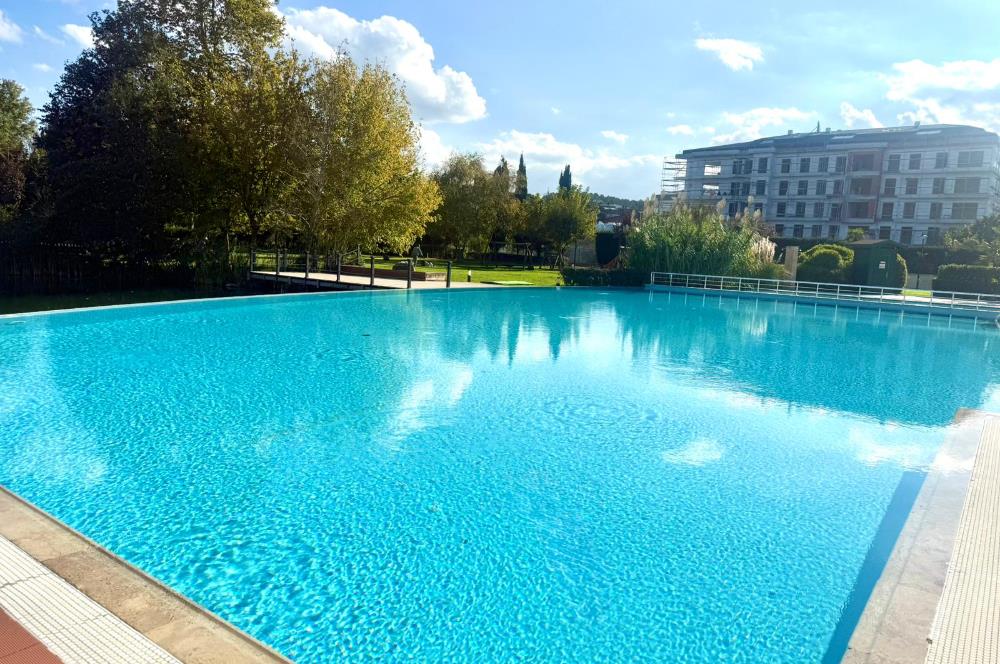 SERTAÇ MAZI'DAN İSTANBUL İSTANBULDA GÖL MANZARALI 5+1 VİLLA