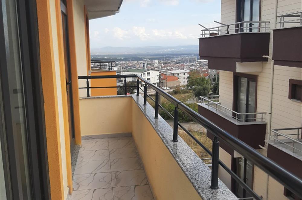 CENTURY 21 BAL GAYRİMENKUL'DEN NET 75 BRUT 85 M2 FERAH ÇİFT BALKONLU GENİŞ  SIFIRA YAKIN EŞYALI  2+1