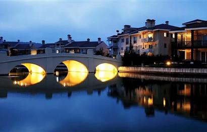 SERTAÇ MAZI'DAN İSTANBUL İSTANBULDA GÖL MANZARALI 5+1 VİLLA