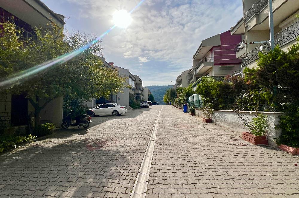 C21 BAL'DAN ÖZ MUTLU SİTESİNDE 4+2 BAHÇELİ SATILIK VİLLA