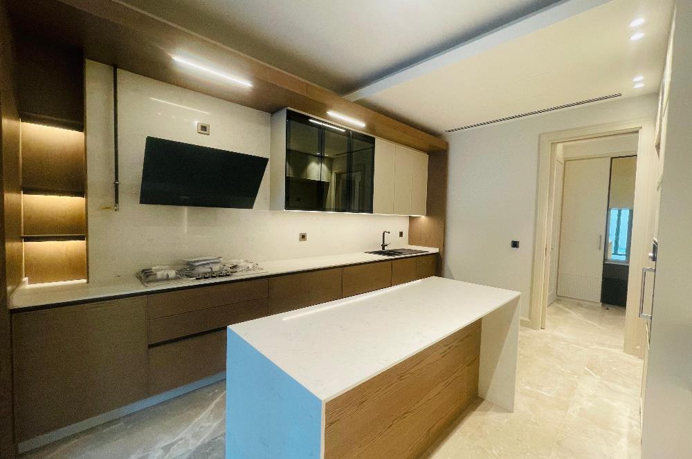 CENTURY 21'DEN NEVBAHAR KEMER EVLERİ SATILIK 4+1 BAHÇE KATI