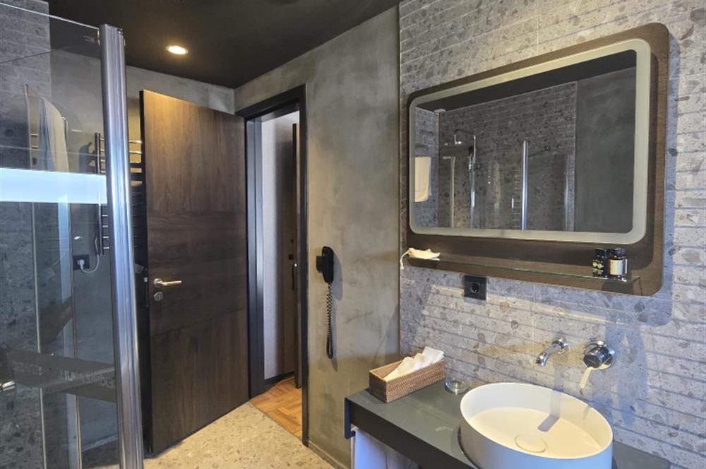 ŞİŞLİ'DE 20 ODALI RUHSATLI KİRALIK BUTİK OTEL 