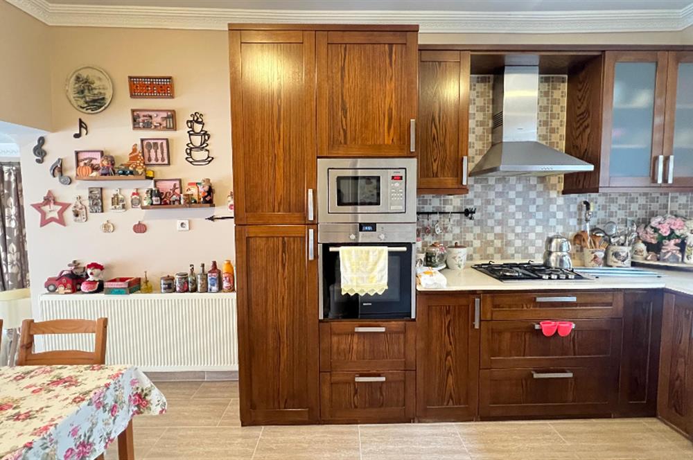 C21 BAL'DAN ÖZ MUTLU SİTESİNDE 4+2 BAHÇELİ SATILIK VİLLA