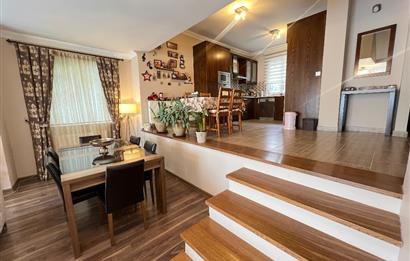 C21 BAL'DAN ÖZ MUTLU SİTESİNDE 4+2 BAHÇELİ SATILIK VİLLA