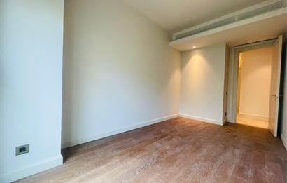 CENTURY 21'DEN NEVBAHAR KEMER EVLERİ SATILIK 4+1 BAHÇE KATI