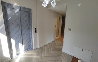 MODERN MİMARİ & DENİZ MANZARALI TRİPLEKS VİLLA MERKEZE BİR ADIM