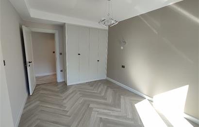 MODERN MİMARİ & DENİZ MANZARALI TRİPLEKS VİLLA MERKEZE BİR ADIM