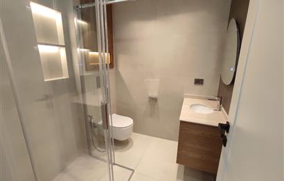 MODERN MİMARİ & DENİZ MANZARALI TRİPLEKS VİLLA MERKEZE BİR ADIM