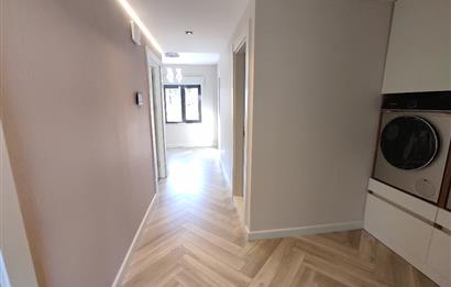 MODERN MİMARİ & DENİZ MANZARALI TRİPLEKS VİLLA MERKEZE BİR ADIM