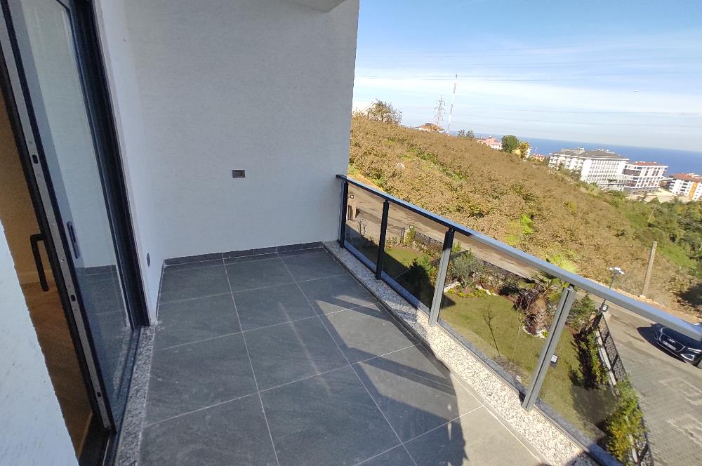 MODERN MİMARİ & DENİZ MANZARALI TRİPLEKS VİLLA MERKEZE BİR ADIM