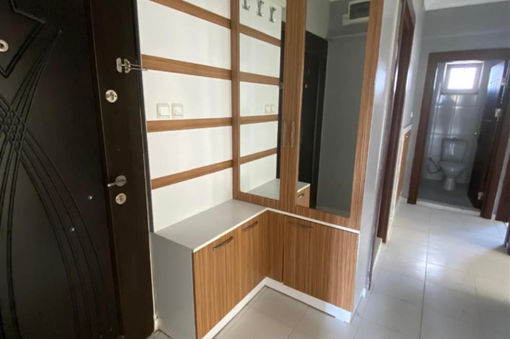 CENTURY 21 PLUS GAYRİMENKUL'DEN YEŞİLYOLDA BAKIMLI SATILIK DAİRE