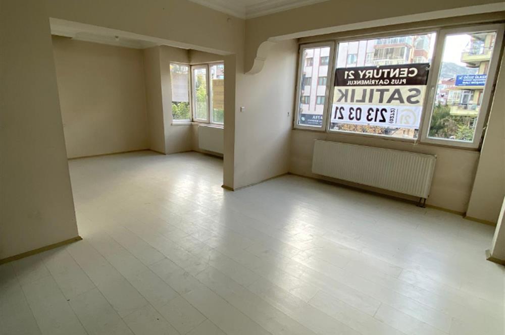 CENTURY 21 PLUS GAYRİMENKUL'DEN YEŞİLYOLDA BAKIMLI SATILIK DAİRE