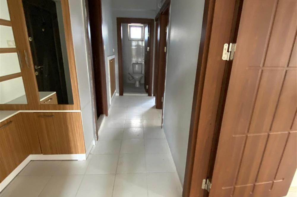 CENTURY 21 PLUS GAYRİMENKUL'DEN YEŞİLYOLDA BAKIMLI SATILIK DAİRE