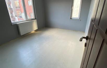 CENTURY 21 PLUS GAYRİMENKUL'DEN YEŞİLYOLDA BAKIMLI SATILIK DAİRE