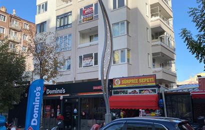 CENTURY 21 PLUS GAYRİMENKUL'DEN YEŞİLYOLDA BAKIMLI SATILIK DAİRE