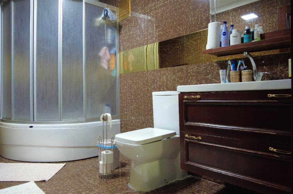 ELMADAĞ İLÇESİNDE 20.000 m2 BESİ ÇİFTLİĞİ