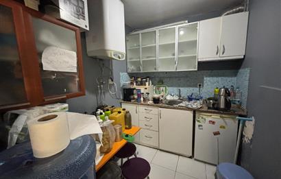 İzmir Karşıyaka Bostanlıda Merkezi Konumda Kiracılı Dükkan