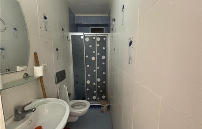 İzmir Karşıyaka Bostanlıda Merkezi Konumda Kiracılı Dükkan