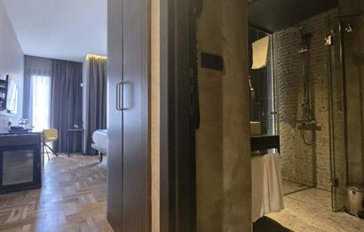 ŞİŞLİ'DE 20 ODALI RUHSATLI KİRALIK BUTİK OTEL 