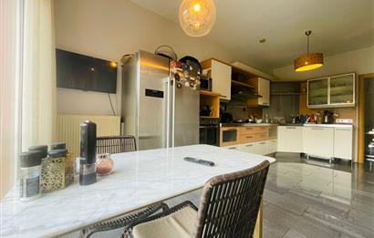 CENTURY 21'DEN MESA KEMERBURGAZ EVLERİ SATILIK 4+1 ARA KAT DAİRE