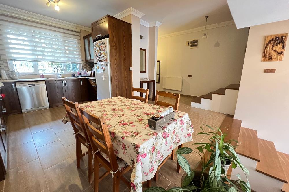 C21 BAL'DAN ÖZ MUTLU SİTESİNDE 4+2 BAHÇELİ SATILIK VİLLA