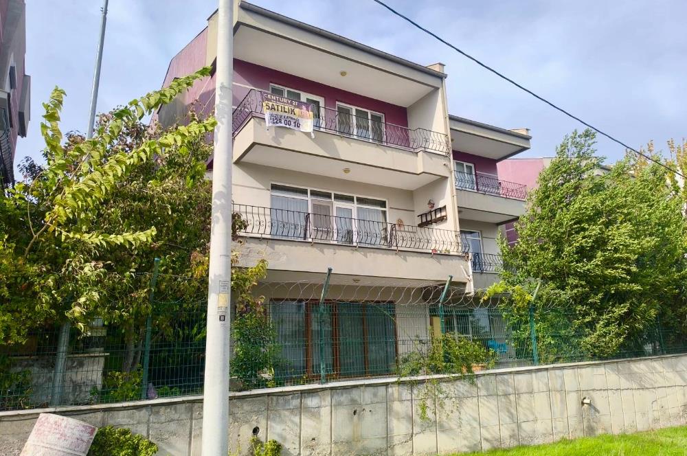 C21 BAL'DAN ÖZ MUTLU SİTESİNDE 4+2 BAHÇELİ SATILIK VİLLA