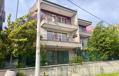 C21 BAL'DAN ÖZ MUTLU SİTESİNDE 4+2 BAHÇELİ SATILIK VİLLA