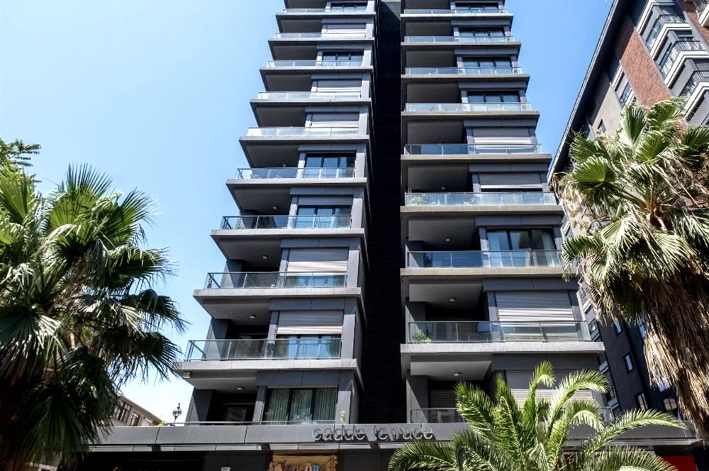 BAĞDAT CADDESİ'NE 2.BİNA,ERENKÖY DİVAN'IN SOKAĞI,DENİZ MANZARALI,BALKONLU,HAVUZLU,4+1