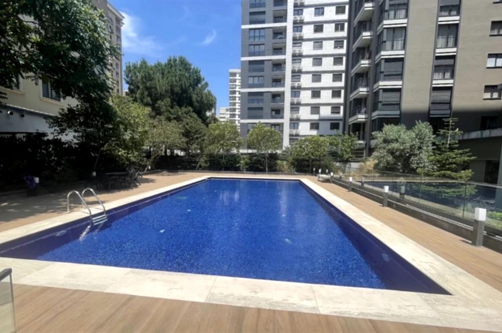 BAĞDAT CADDESİ'NE 2.BİNA,ERENKÖY DİVAN'IN SOKAĞI,DENİZ MANZARALI,BALKONLU,HAVUZLU,4+1