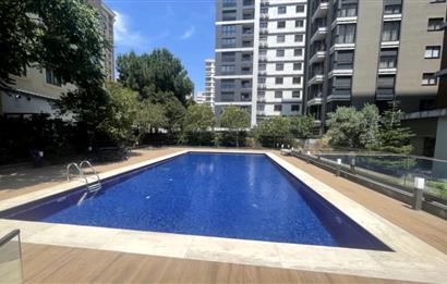 BAĞDAT CADDESİ'NE 2.BİNA,ERENKÖY DİVAN'IN SOKAĞI,DENİZ MANZARALI,BALKONLU,HAVUZLU,4+1