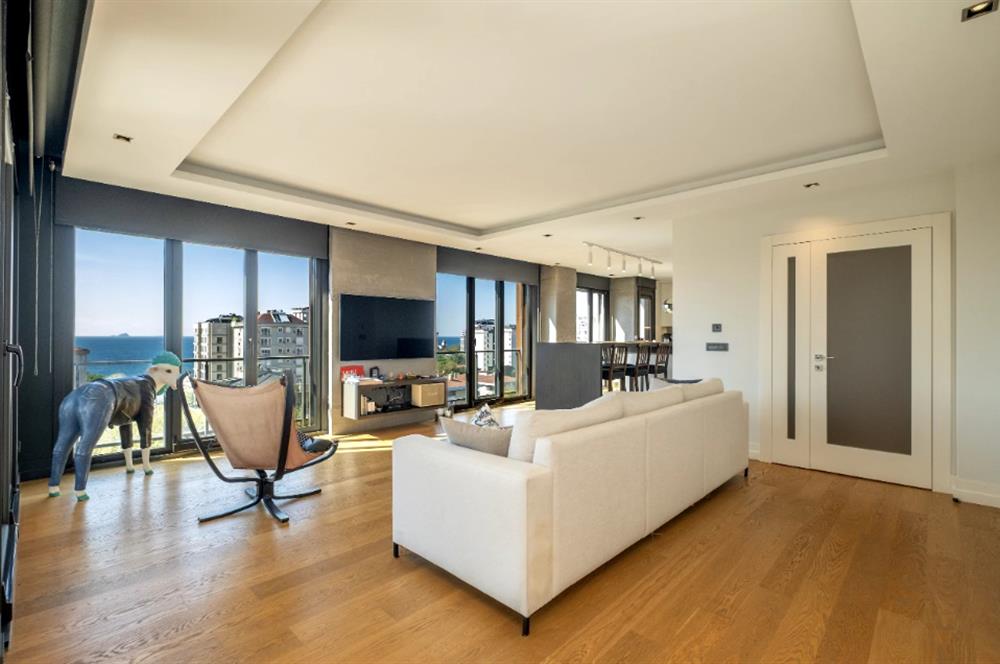 BAĞDAT CADDESİ'NE 2.BİNA,ERENKÖY DİVAN'IN SOKAĞI,DENİZ MANZARALI,BALKONLU,HAVUZLU,4+1