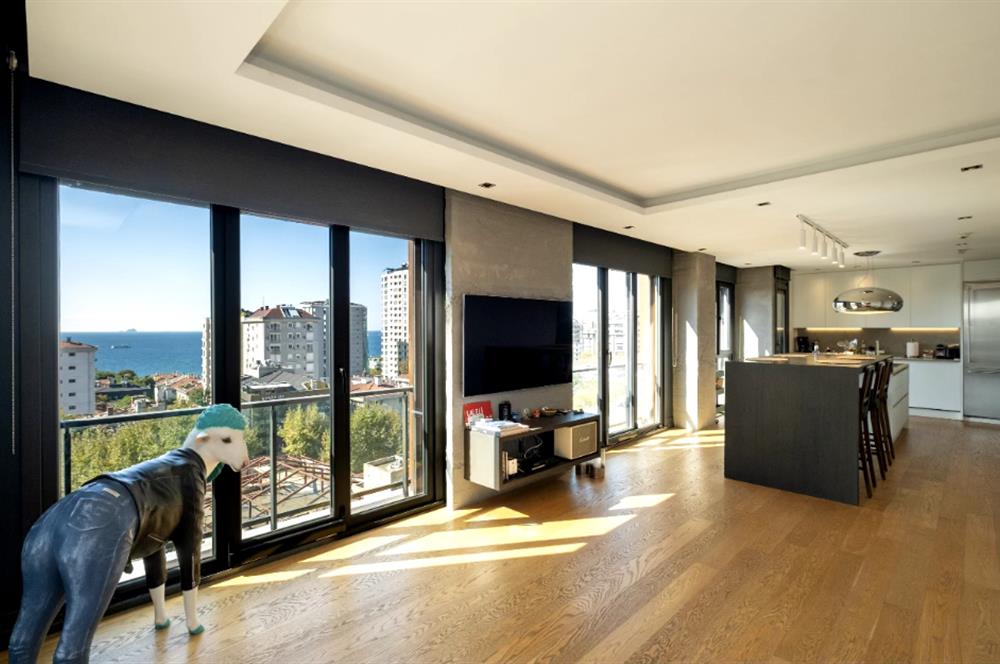 BAĞDAT CADDESİ'NE 2.BİNA,ERENKÖY DİVAN'IN SOKAĞI,DENİZ MANZARALI,BALKONLU,HAVUZLU,4+1