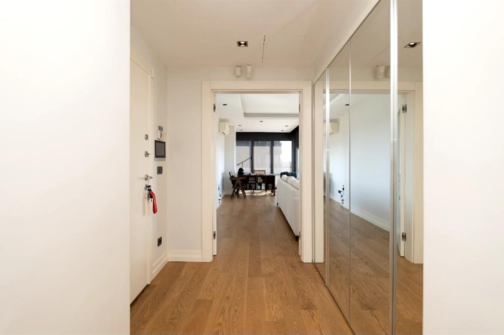 BAĞDAT CADDESİ'NE 2.BİNA,ERENKÖY DİVAN'IN SOKAĞI,DENİZ MANZARALI,BALKONLU,HAVUZLU,4+1