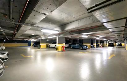 BAĞDAT CADDESİ'NE 2.BİNA,ERENKÖY DİVAN'IN SOKAĞI,DENİZ MANZARALI,BALKONLU,HAVUZLU,4+1