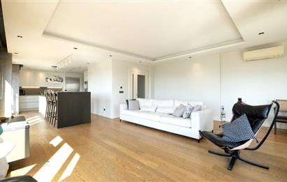 BAĞDAT CADDESİ'NE 2.BİNA,ERENKÖY DİVAN'IN SOKAĞI,DENİZ MANZARALI,BALKONLU,HAVUZLU,4+1