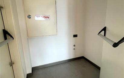 BAĞDAT CADDESİ'NE 2.BİNA,ERENKÖY DİVAN'IN SOKAĞI,DENİZ MANZARALI,BALKONLU,HAVUZLU,4+1