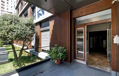 BAĞDAT CADDESİ'NE 2.BİNA,ERENKÖY DİVAN'IN SOKAĞI,DENİZ MANZARALI,BALKONLU,HAVUZLU,4+1