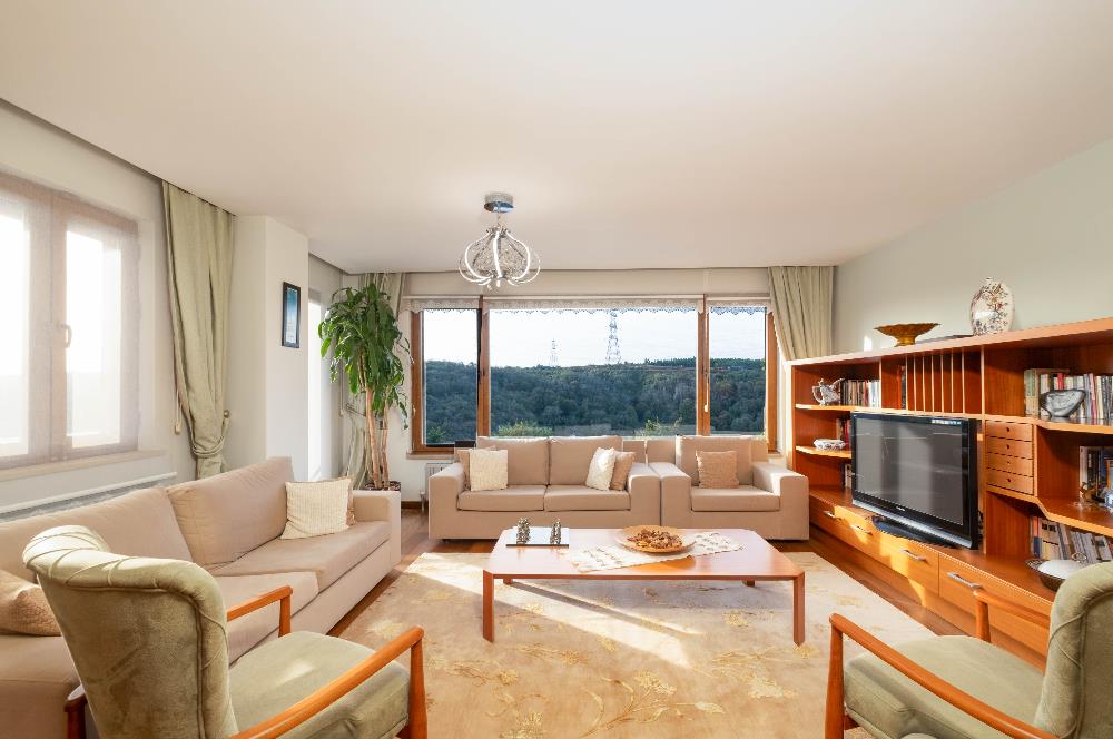 BOĞAZKENT KONAKLARI'NDA DOĞA MANZARALI 6+2 SATILIK VİLLA