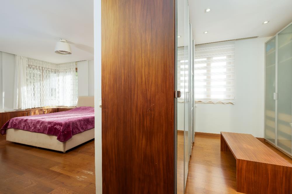 BOĞAZKENT KONAKLARI'NDA DOĞA MANZARALI 6+2 SATILIK VİLLA