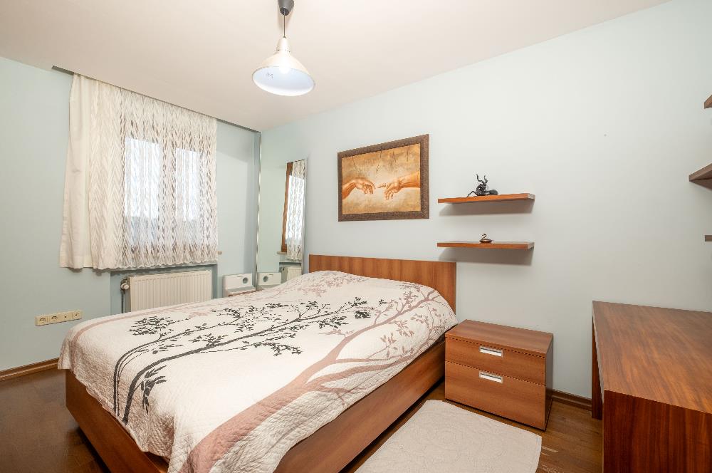 BOĞAZKENT KONAKLARI'NDA DOĞA MANZARALI 6+2 SATILIK VİLLA